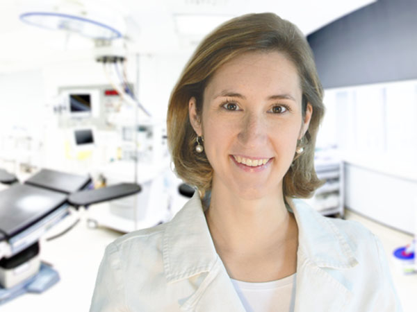Dr. Isabel Pinxten in de oogartspraktijk te Knokke